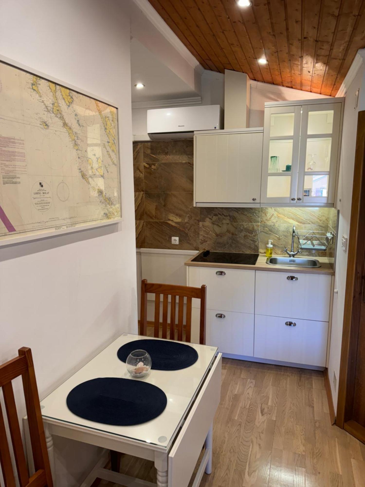 Studio Lorena Mali Lošinj Exterior foto